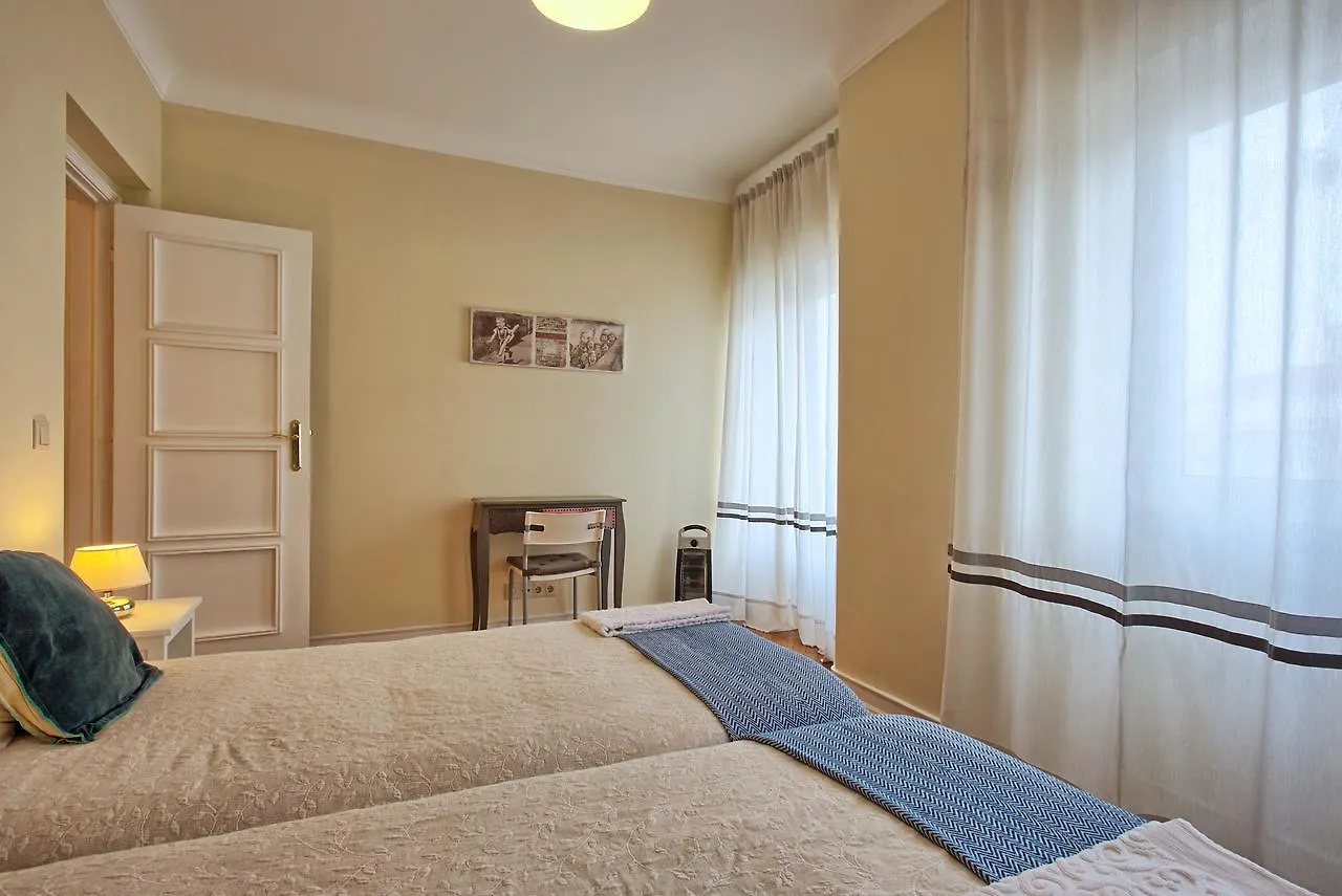 Almirante Top Floor / Almirante Reis Avenue Lisboa